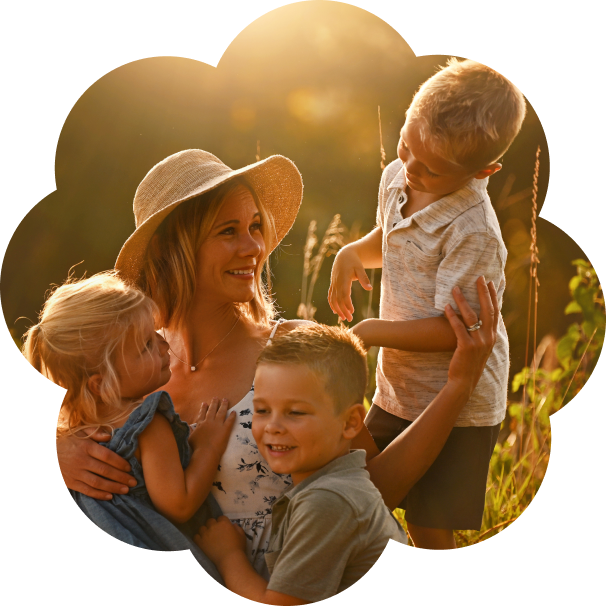 Family photo in decorative cloud shape